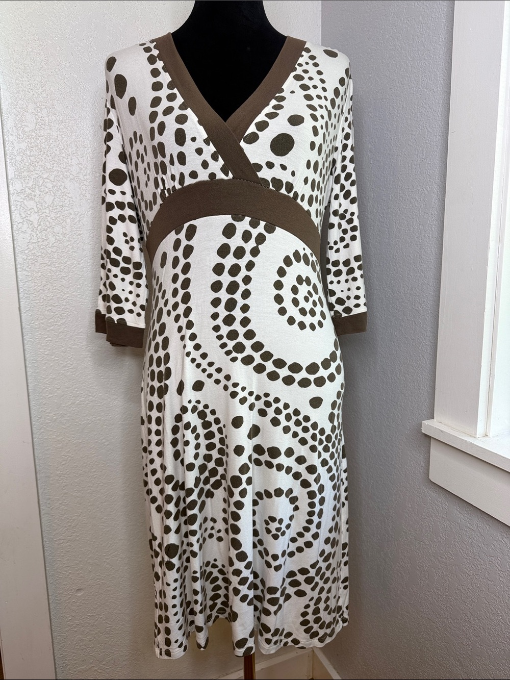 Athleta Brown White Brown Empire Waist Activewear Travel Dress Yoga Y2K Boho Med